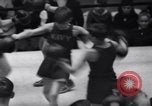 Standbild Navy Junior Boxing Championship Annapolis Maryland USA, 1940, aus Sekunde 22 historischem Filmmaterial Videoclip 65675033956