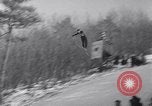 Image le saut à ski rencontrer Salisbury Mills New York USA, 1941, de la seconde 13 séquences d'archives historiques vidéo 65675033964