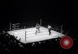 Image match de boxe amateur New York City USA, 1938, de la seconde 24 séquences d'archives historiques vidéo 65675033966