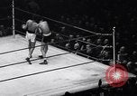 Image match de boxe amateur New York City USA, 1938, de la seconde 25 séquences d'archives historiques vidéo 65675033966