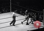 Image match de boxe amateur New York City USA, 1938, de la seconde 27 séquences d'archives historiques vidéo 65675033966