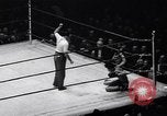 Image match de boxe amateur New York City USA, 1938, de la seconde 34 séquences d'archives historiques vidéo 65675033966