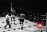 Image match de boxe amateur New York City USA, 1938, de la seconde 39 séquences d'archives historiques vidéo 65675033966