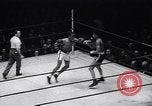 Image match de boxe amateur New York City USA, 1938, de la seconde 41 séquences d'archives historiques vidéo 65675033966