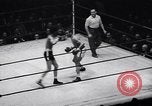 Image match de boxe amateur New York City USA, 1938, de la seconde 43 séquences d'archives historiques vidéo 65675033966