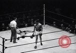 Image match de boxe amateur New York City USA, 1938, de la seconde 49 séquences d'archives historiques vidéo 65675033966