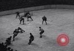 Image match de hockey sur glace New York United States USA, 1938, de la seconde 7 séquences d'archives historiques vidéo 65675033969