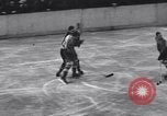 Image match de hockey sur glace New York United States USA, 1938, de la seconde 10 séquences d'archives historiques vidéo 65675033969