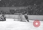 Image match de hockey sur glace New York United States USA, 1938, de la seconde 46 séquences d'archives historiques vidéo 65675033969