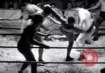 Immagine di Wrestling heavyweight bout Lake Worth Florida USA, 1938, secondo 20 filmato di repertorio 65675033971