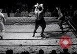 Immagine di Wrestling heavyweight bout Lake Worth Florida USA, 1938, secondo 40 filmato di repertorio 65675033971