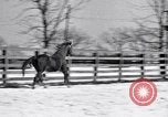 Standbild Man O' Krieg Lexington Kentucky USA, 1946, aus Sekunde 26 historischem Filmmaterial Videoclip 65675033974