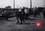 Standbild Stahl Arbeitnehmer Streik Warren Ohio USA, 1937, aus Sekunde 8 historischem Filmmaterial Videoclip 65675033975