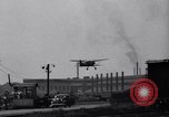 Standbild Stahl Arbeitnehmer Streik Warren Ohio USA, 1937, aus Sekunde 42 historischem Filmmaterial Videoclip 65675033975