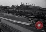 Standbild Stahl Arbeitnehmer Streik Warren Ohio USA, 1937, aus Sekunde 44 historischem Filmmaterial Videoclip 65675033975