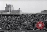 Immagine di Partita di calcio Pittsburgh Pennsylvania USA, 1961, secondo 36 filmato di repertorio 65675034000