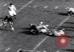 Immagine di Partita di calcio Pittsburgh Pennsylvania USA, 1961, secondo 41 filmato di repertorio 65675034000
