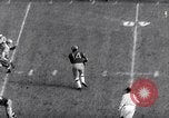 Immagine di Partita di calcio Pittsburgh Pennsylvania USA, 1961, secondo 59 filmato di repertorio 65675034000