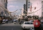 Immagine di Il presidente John F Kennedy in per il giro della Papamobile Tampa Florida  USA, 1963, secondo 7 filmato di repertorio 65675034016