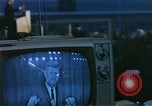 Immagine di Il presidente John F Kennedy in per il giro della Papamobile Tampa Florida  USA, 1963, secondo 19 filmato di repertorio 65675034016