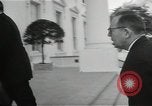 Immagine di William Willard Wirtz hanno Washington DC USA, 1962, secondo 56 filmato di repertorio 65675034021
