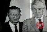 Immagine di John F Kennedy segni trattato di interdizione completa degli esperimenti nucleari Washington DC White House USA, 1963, secondo 46 filmato di repertorio 65675034022