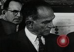 Immagine di John F Kennedy segni trattato di interdizione completa degli esperimenti nucleari Washington DC White House USA, 1963, secondo 58 filmato di repertorio 65675034022