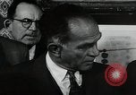 Immagine di John F Kennedy segni trattato di interdizione completa degli esperimenti nucleari Washington DC White House USA, 1963, secondo 59 filmato di repertorio 65675034022