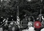 Immagine di John F Kennedy American University indirizzo di inizio Washington DC USA, 1963, secondo 14 filmato di repertorio 65675034023