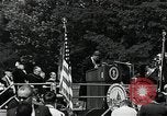 Immagine di John F Kennedy American University indirizzo di inizio Washington DC USA, 1963, secondo 17 filmato di repertorio 65675034023