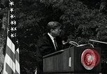 Immagine di John F Kennedy American University indirizzo di inizio Washington DC USA, 1963, secondo 22 filmato di repertorio 65675034023