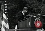 Immagine di John F Kennedy American University indirizzo di inizio Washington DC USA, 1963, secondo 24 filmato di repertorio 65675034023