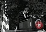 Immagine di John F Kennedy American University indirizzo di inizio Washington DC USA, 1963, secondo 25 filmato di repertorio 65675034023