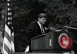 Immagine di John F Kennedy American University indirizzo di inizio Washington DC USA, 1963, secondo 39 filmato di repertorio 65675034023