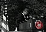 Immagine di John F Kennedy American University indirizzo di inizio Washington DC USA, 1963, secondo 45 filmato di repertorio 65675034023