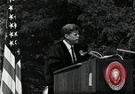 Immagine di John F Kennedy American University indirizzo di inizio Washington DC USA, 1963, secondo 48 filmato di repertorio 65675034023