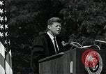 Immagine di John F Kennedy American University indirizzo di inizio Washington DC USA, 1963, secondo 60 filmato di repertorio 65675034023