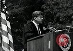 Immagine di John F Kennedy indirizzamento università americana inizio Washington DC USA, 1963, secondo 6 filmato di repertorio 65675034024