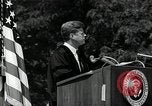 Immagine di John F Kennedy indirizzamento università americana inizio Washington DC USA, 1963, secondo 7 filmato di repertorio 65675034024