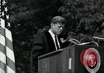 Immagine di John F Kennedy indirizzamento università americana inizio Washington DC USA, 1963, secondo 51 filmato di repertorio 65675034024