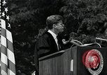 Immagine di John F Kennedy indirizzamento università americana inizio Washington DC USA, 1963, secondo 59 filmato di repertorio 65675034024