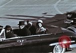 Immagine di John F Kennedy sfilata inaugurale Washington DC USA, 1961, secondo 31 filmato di repertorio 65675034028