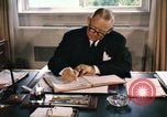 Immagine di La NATO e Dirk Stikker Parigi Francia, 1961, secondo 47 filmato di repertorio 65675034029