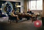 Immagine di La NATO e Dirk Stikker Parigi Francia, 1961, secondo 51 filmato di repertorio 65675034029