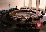 Immagine di I funzionari della NATO il pranzo e discussioni Parigi Francia, 1961, secondo 7 filmato di repertorio 65675034030