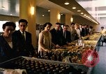 Immagine di I funzionari della NATO il pranzo e discussioni Parigi Francia, 1961, secondo 12 filmato di repertorio 65675034030