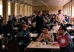 Immagine di I funzionari della NATO il pranzo e discussioni Parigi Francia, 1961, secondo 26 filmato di repertorio 65675034030