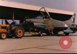 Immagine di I funzionari della NATO il pranzo e discussioni Parigi Francia, 1961, secondo 51 filmato di repertorio 65675034030