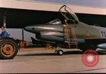 Immagine di I funzionari della NATO il pranzo e discussioni Parigi Francia, 1961, secondo 54 filmato di repertorio 65675034030