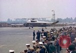 Standbild US-Präsident John F Kennedy eintrifft Kaserne Fliegerhorst Post Hanau Deutschland, 1963, aus Sekunde 28 historischem Filmmaterial Videoclip 65675034040